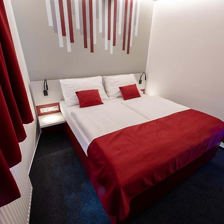 Hotel Villa Eden Jihlava Kültér fotó
