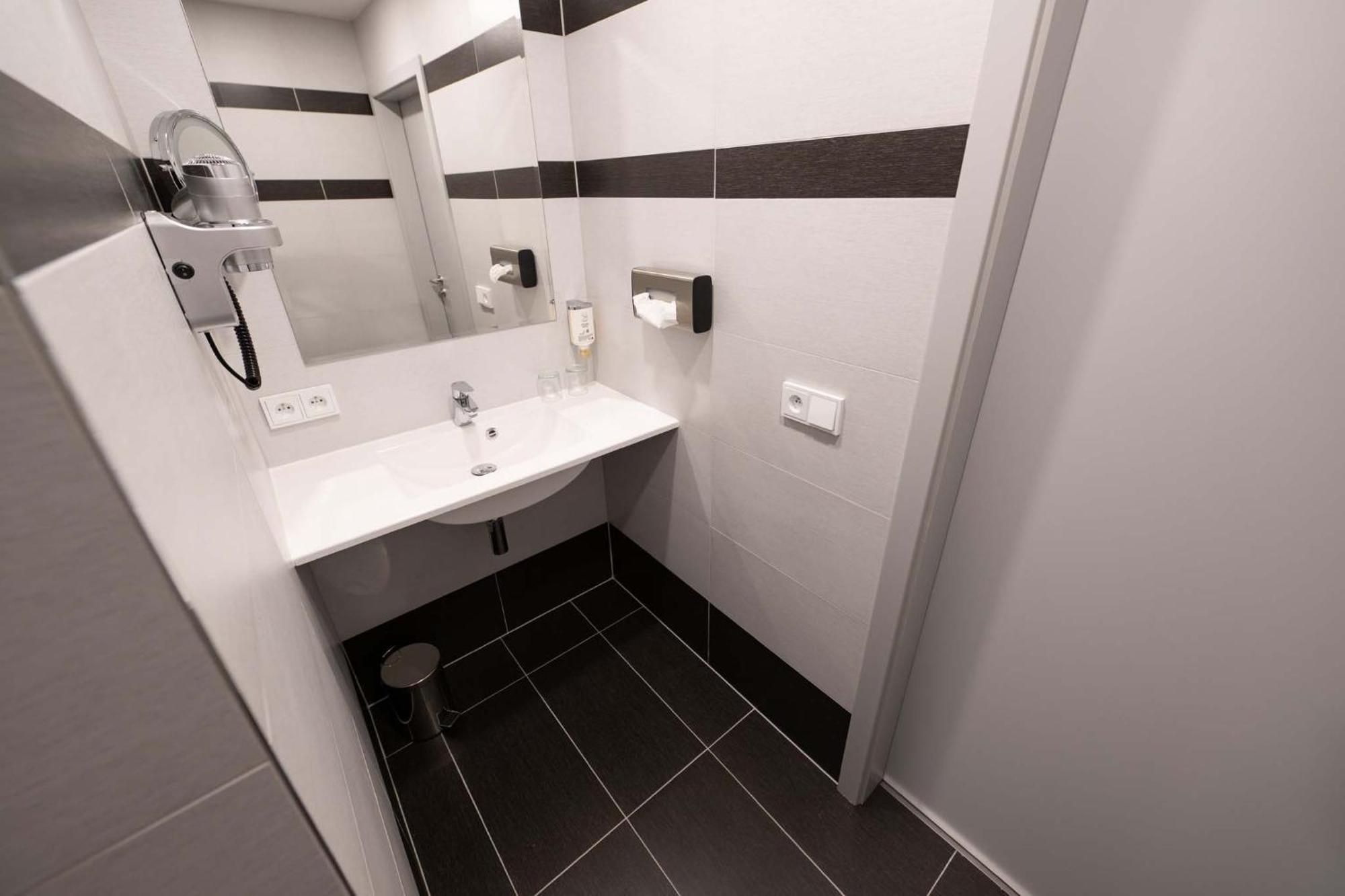 Hotel Villa Eden Jihlava Kültér fotó