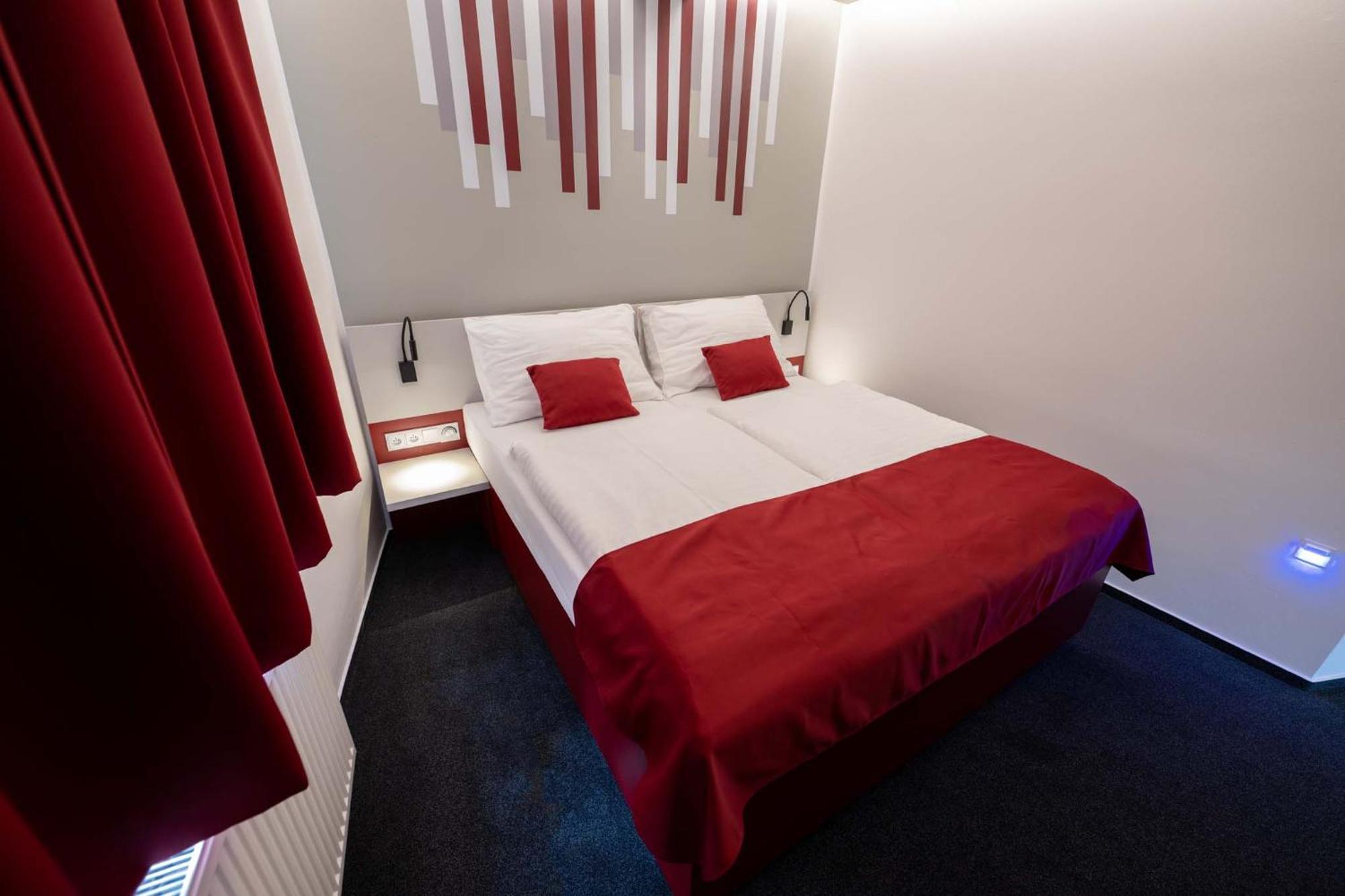 Hotel Villa Eden Jihlava Kültér fotó