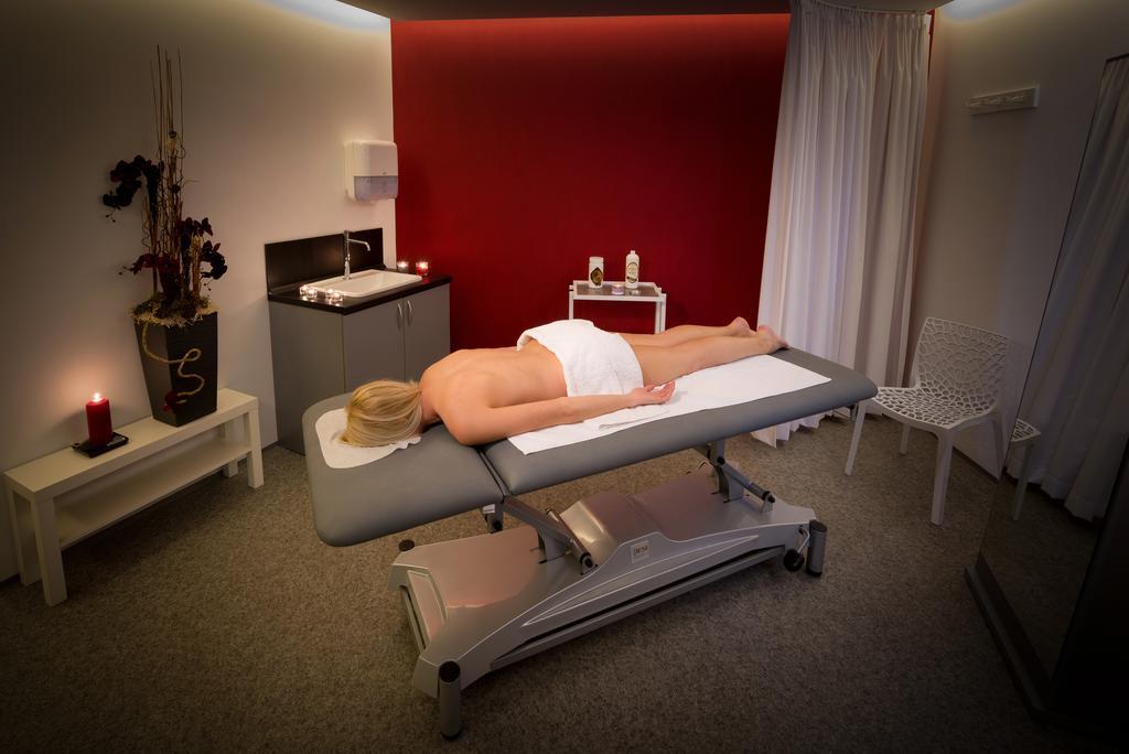Hotel Villa Eden Jihlava Kültér fotó